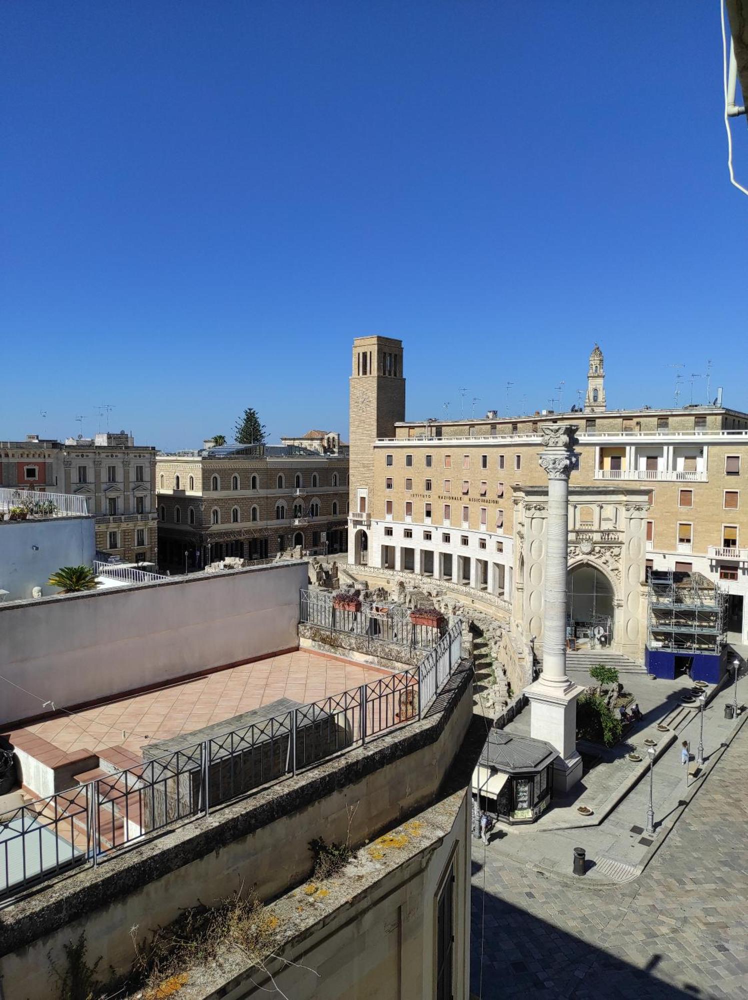 La Colonna Holiday House Leilighet Lecce Eksteriør bilde