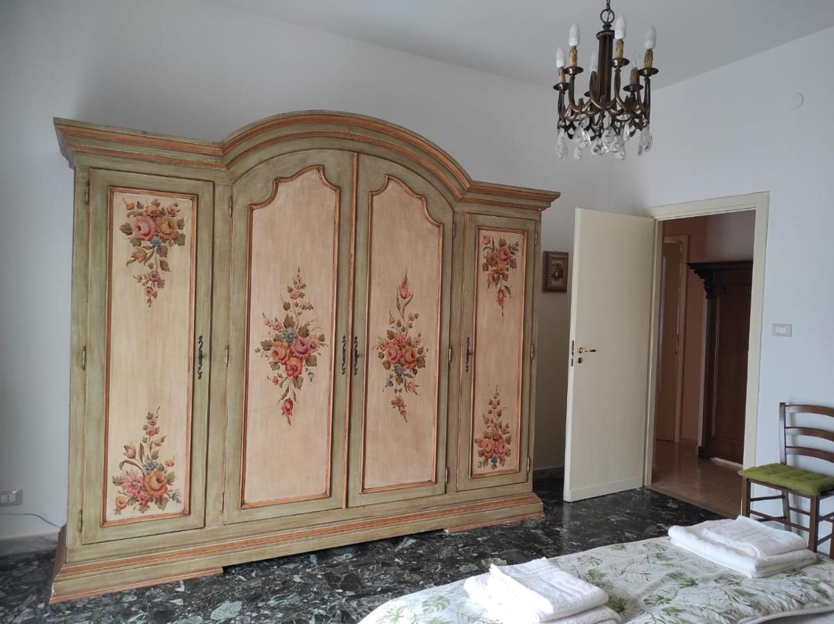 La Colonna Holiday House Leilighet Lecce Eksteriør bilde