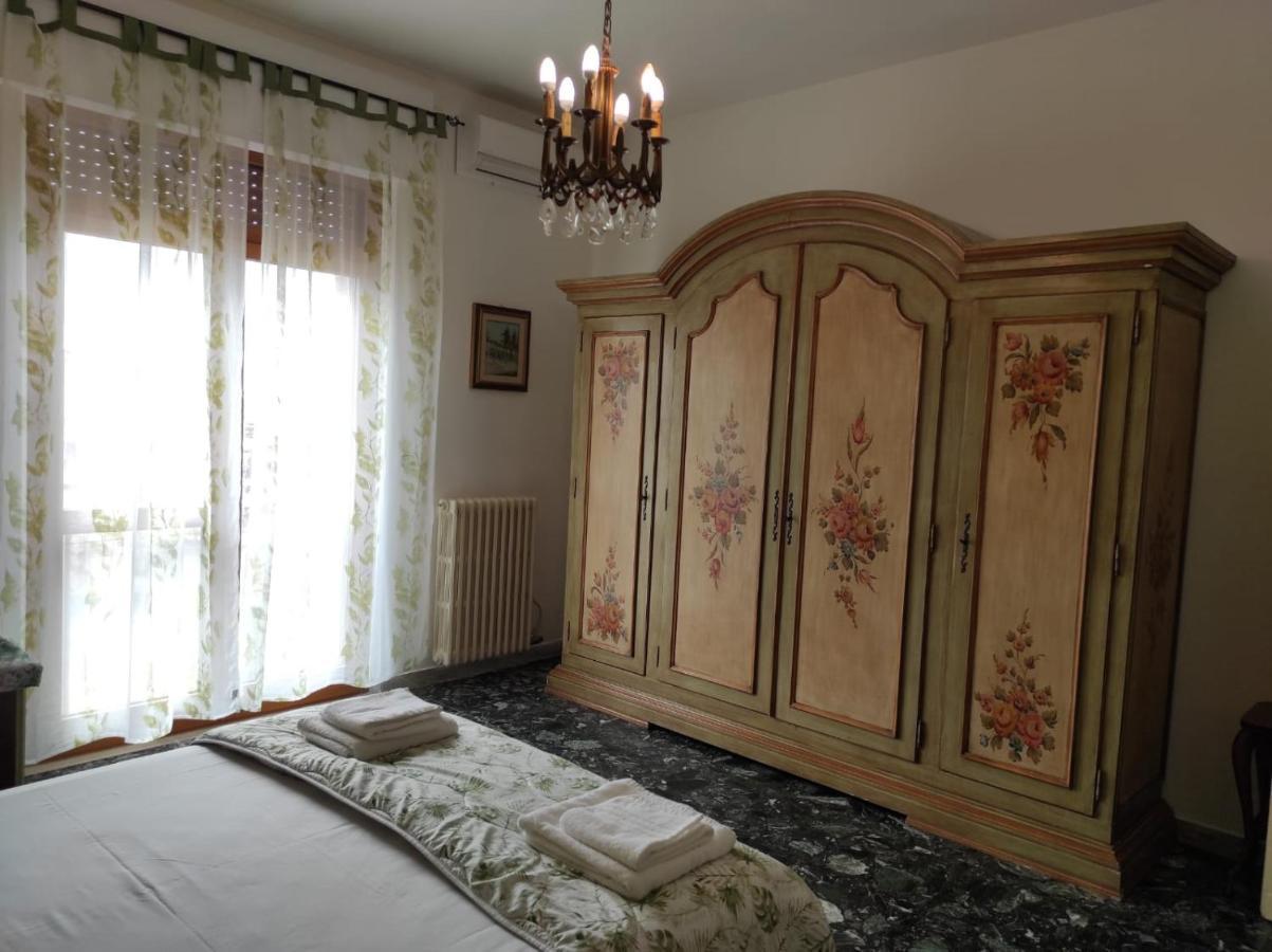 La Colonna Holiday House Leilighet Lecce Eksteriør bilde