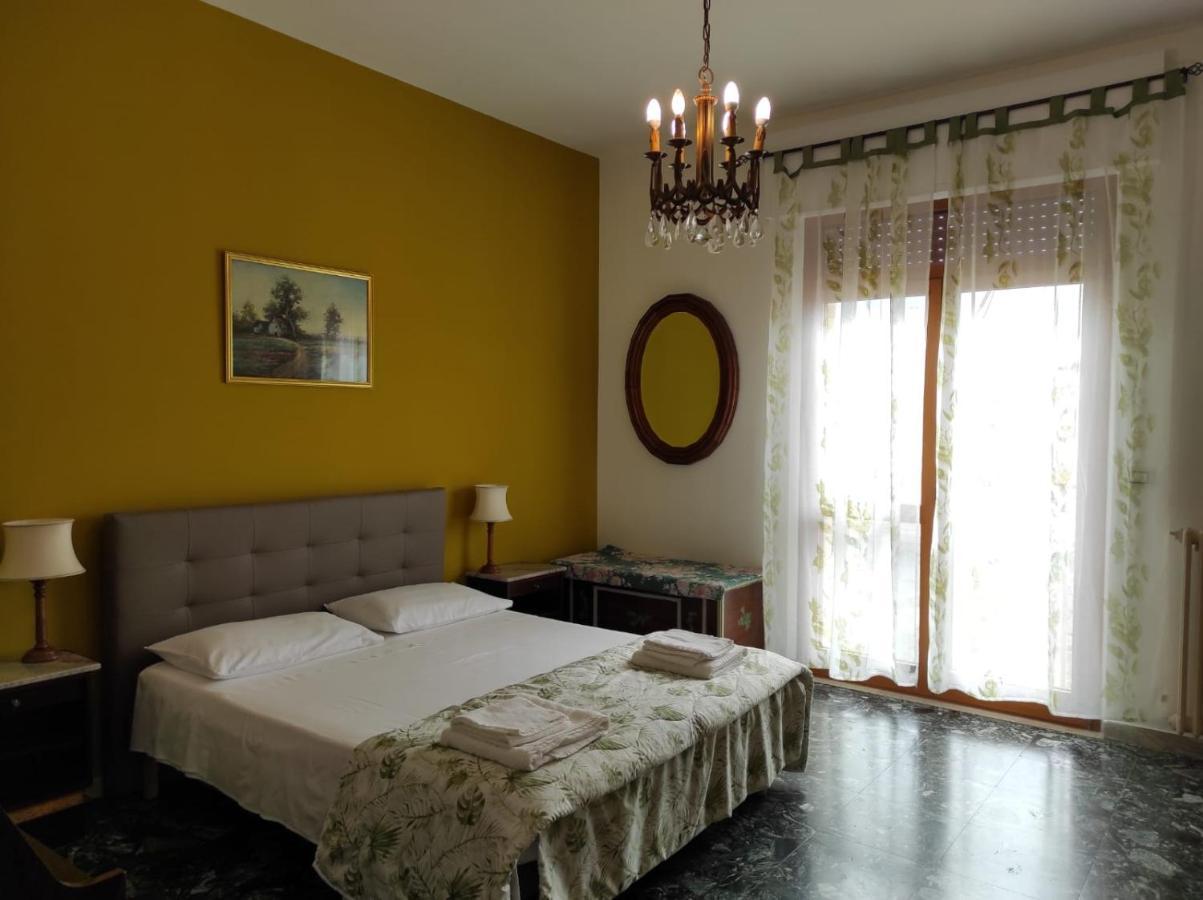 La Colonna Holiday House Leilighet Lecce Eksteriør bilde